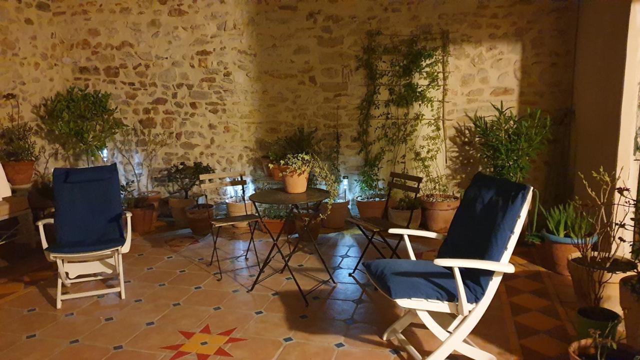 La Maison De St Victor Bed and Breakfast Saint-Victor-de-Malcap Exterior foto